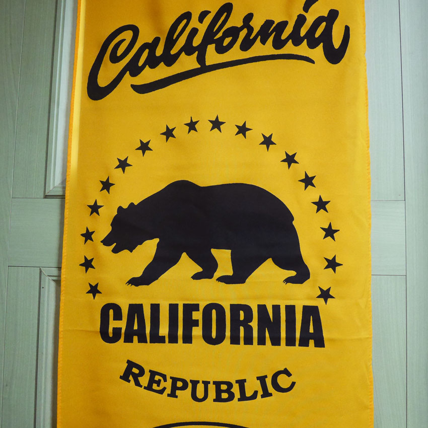 カリフォルニア ナイロンフラッグ タペストリー CALIFORNIA BEAR YELLOW インテリア アメリカン雑貨の画像