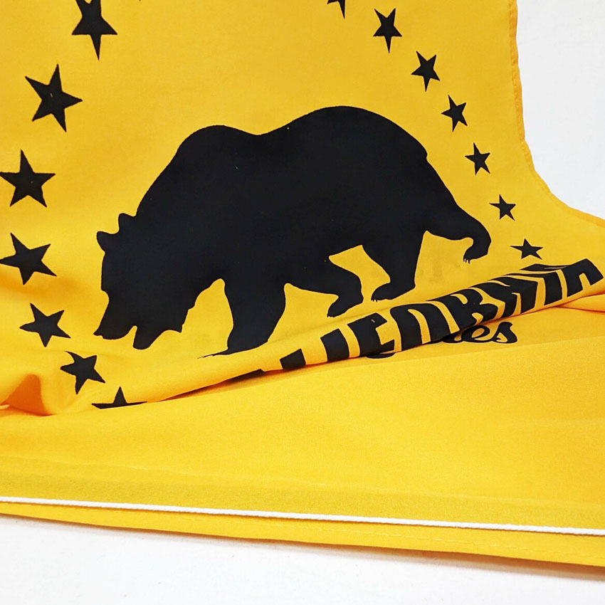 カリフォルニア ナイロンフラッグ タペストリー CALIFORNIA BEAR YELLOW インテリア アメリカン雑貨の画像