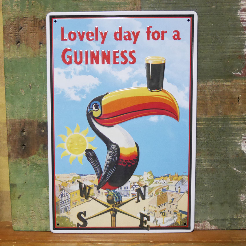 ギネスビール アンティークメタルエンボスプレート GUINNESS SKY ブリキ看板 インテリア　ティンサイン　アメリカン雑貨の画像