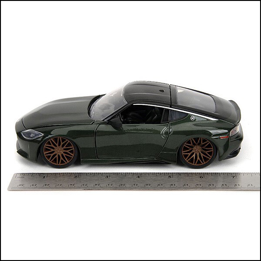 ワイルドスピードダイキャストカー  2003 NISSAN Z JADATOYS1/24 日産　レトロレトロミニカー　の画像