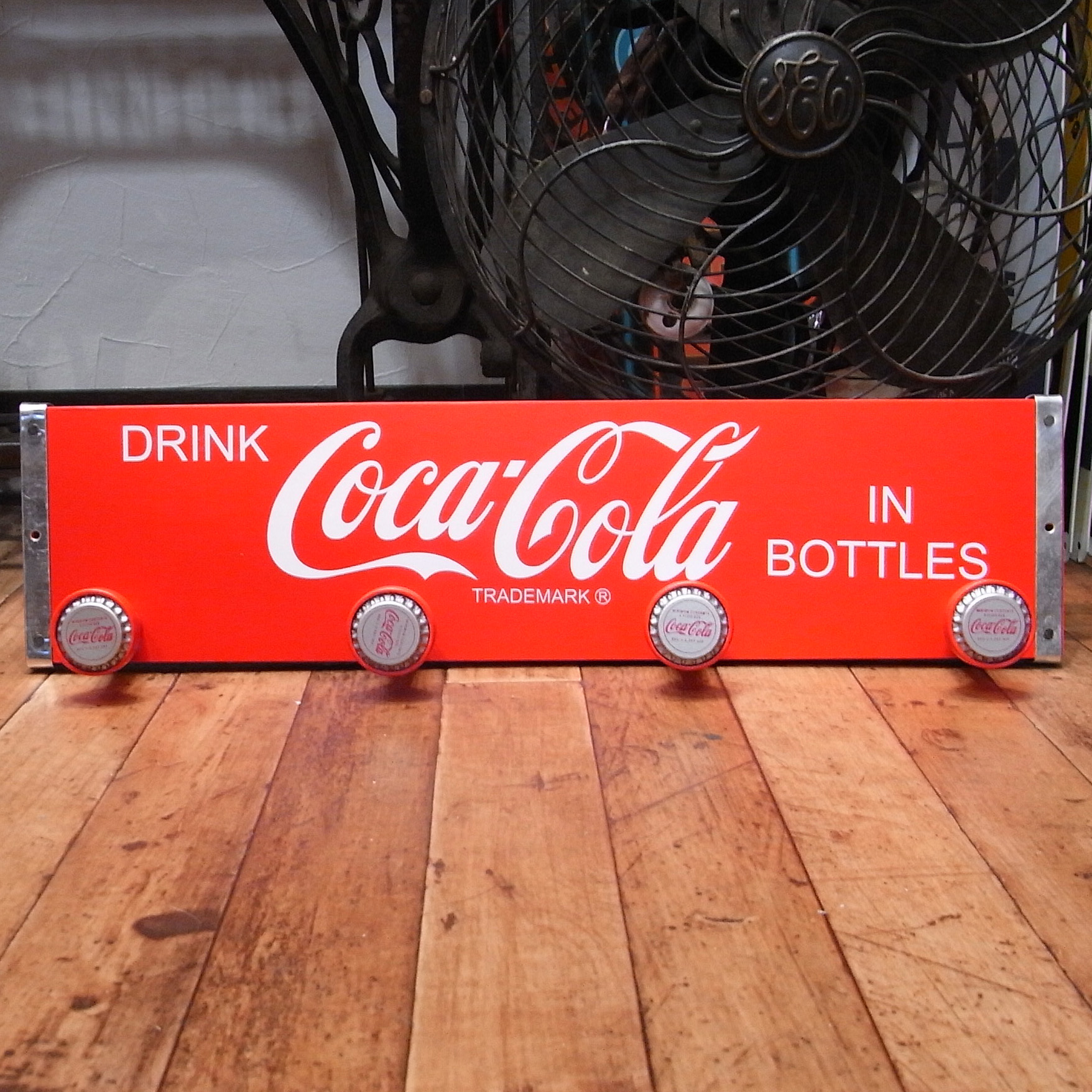 コカ・コーラ木製コートハンガー【ボトルキャップ】アメリカン雑貨 インテリア雑貨画像