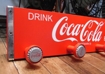 コカ・コーラ木製コートハンガー【ボトルキャップ】アメリカン雑貨 インテリア雑貨画像