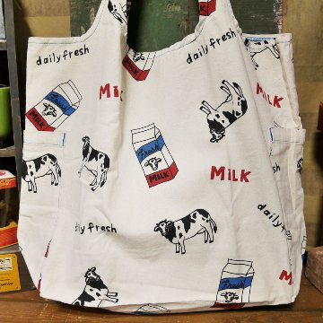 アンドパッカブル MBO マルシェバッグ ANDPACKABLE　トマトパターンNT レジバッグ エコバッグ　アメリカン雑貨の画像