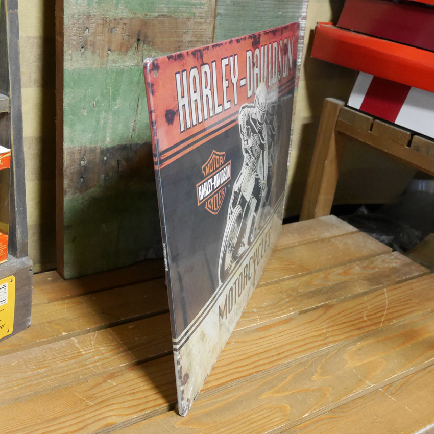 ハーレーダビッドソン  レーサーズ オートバイ ブリキ看板  エンボスティンサイン アメリカン雑貨の画像