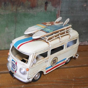 ノスタルジックデコ サーフワゴン アイボリー ハワイアン ブリキのおもちゃ ブリキ製自動車 アメリカン雑貨の画像