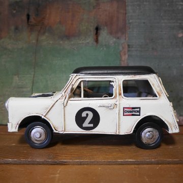 ノスタルジックデコ ＭＣレーシング ブリキのおもちゃ　ミニクーパー ブリキ製自動車 アメリカン雑貨の画像