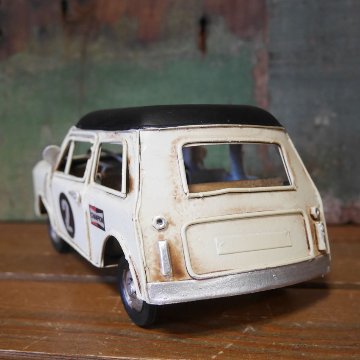 ノスタルジックデコ ＭＣレーシング ブリキのおもちゃ　ミニクーパー ブリキ製自動車 アメリカン雑貨の画像