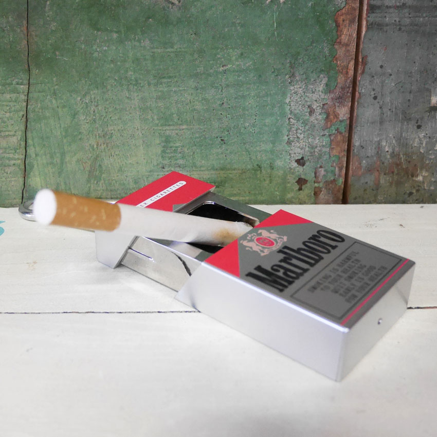 タバコ箱型 携帯灰皿 キーホルダー 灰皿 ジャックダニエル マルボロ　灰皿の画像