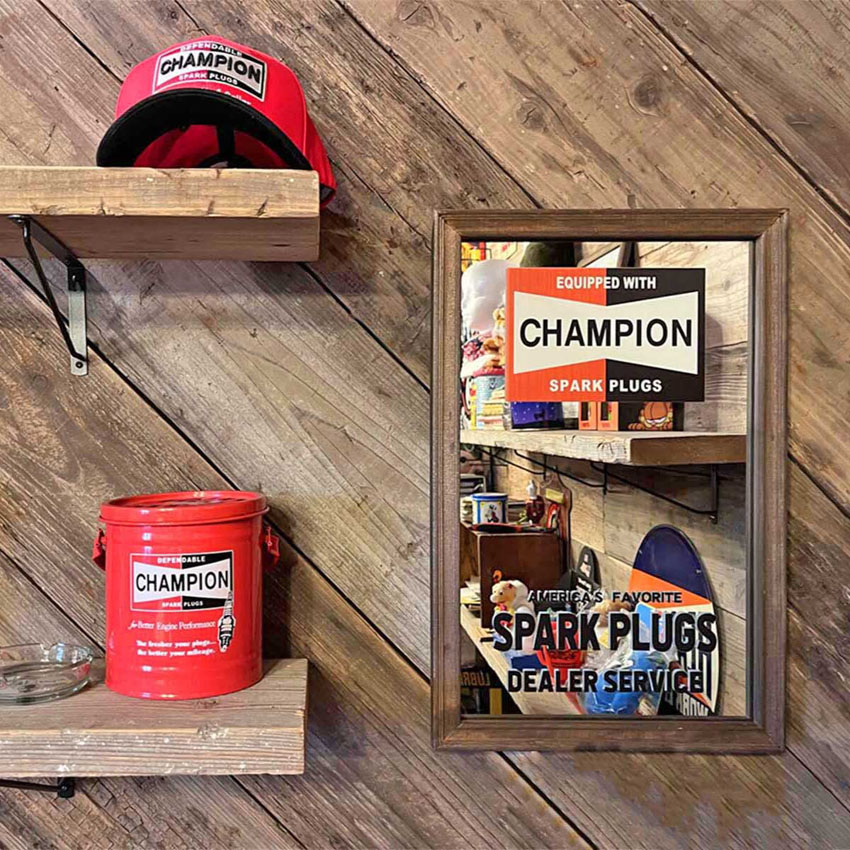 CHAMPION ウッド パブミラー PLUG インテリア ウォールミラー 鏡 チャンピオン アメリカン雑貨の画像