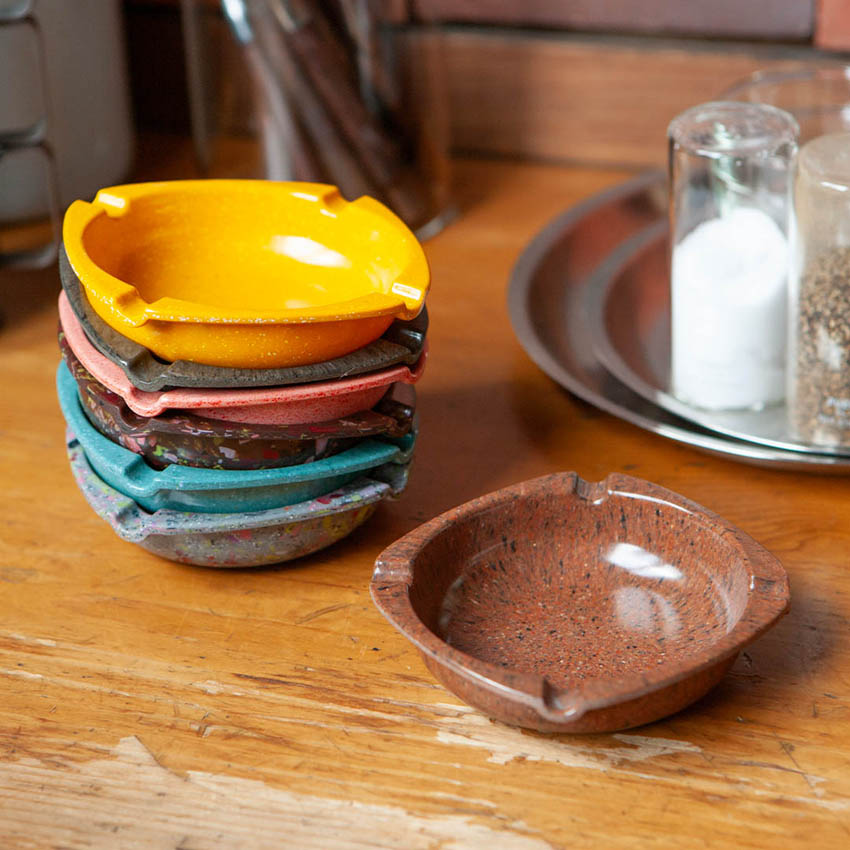 卓上灰皿：灰皿