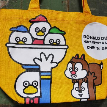 ドナルド＆チップとデール カラーマチ付きバッグ イエロー Disney ディズニー 松本セイジ トートバッグ 手提げバッグ ランチバッグ の画像