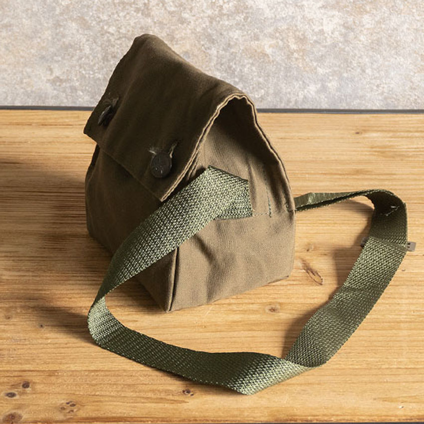 チェコ軍 キャンバス ショルダーバッグ ミリタリー 鞄 デッドストック品　アンティーク雑貨の画像