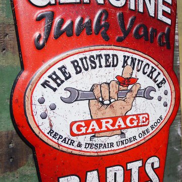 アンティークエンボスプレート GENUINE Junk Yard PARTS ガレージ インテリア ブリキ看板 アメリカン雑貨の画像