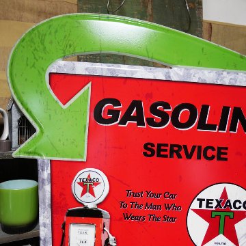 ダイカット エンボス サイン TEXACO GASOLINE SERVICE インテリア DINER テキサコ ブリキ看板 アメリカン雑貨の画像