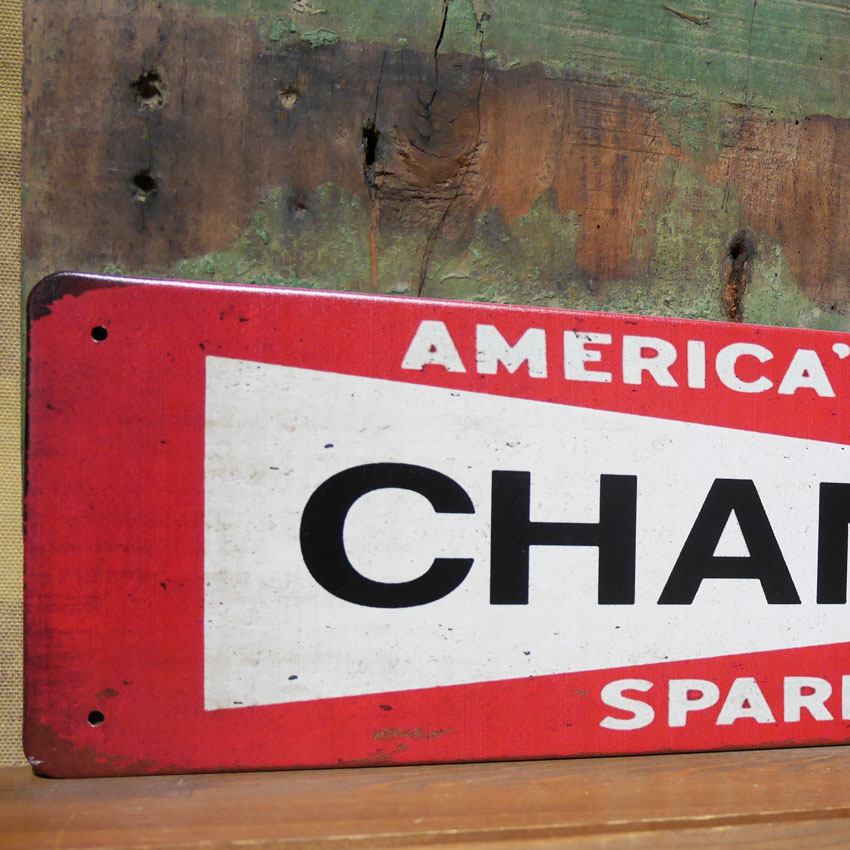 アメリカンサインボードチャンピオン インテリア 横長 サインプレート CHAMPION RETRO DESIGN METAL SIGN BOARD ブリキ看板  アメリカン雑貨の画像