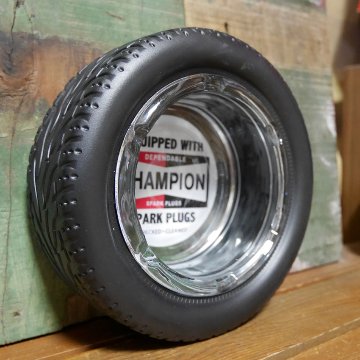 CHAMPION タイヤアッシュトレイ 卓上灰皿 チャンピオン PLUG TIRE ASHTRAYアメリカン雑貨の画像