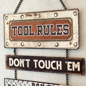 アメリカンクラシック ハンギングティンプレート TOOL RULES ガレージインテリア ダイカット ブリキ看板 アメリカン雑貨の画像
