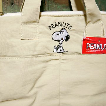 スヌーピー ポケット付保冷ランチバッグ SNOOPY 保冷 保温 手提げトートバッグ ランチバッグ PEANUTSアメリカン雑貨の画像