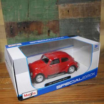 フォルクスワーゲン ビートル Maisto 1/24 レトロミニカー VOLKSWAGEN BEETLE  アメリカン雑貨の画像