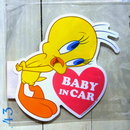 トゥイーティ ベビー イン ザ カー 　ステッカー シール アメリカン雑貨の画像
