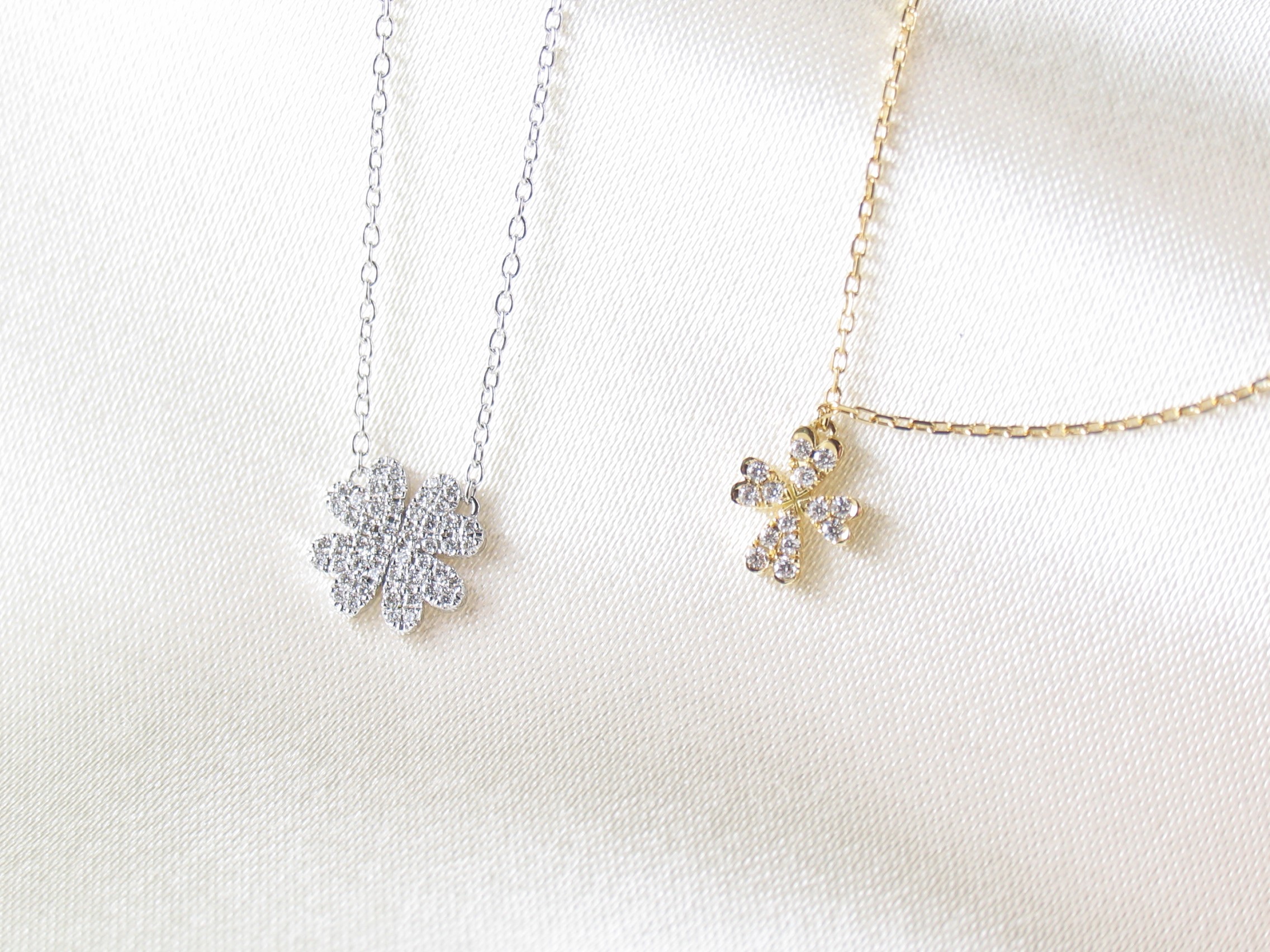 fourheartclover necklace k18wg/diamond(フォーハートクローバー ネックレス k18ホワイトゴールド/ダイア)の画像