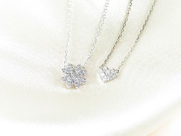 fourheartclover necklace k18wg/diamond(フォーハートクローバー ネックレス k18ホワイトゴールド/ダイア)の画像