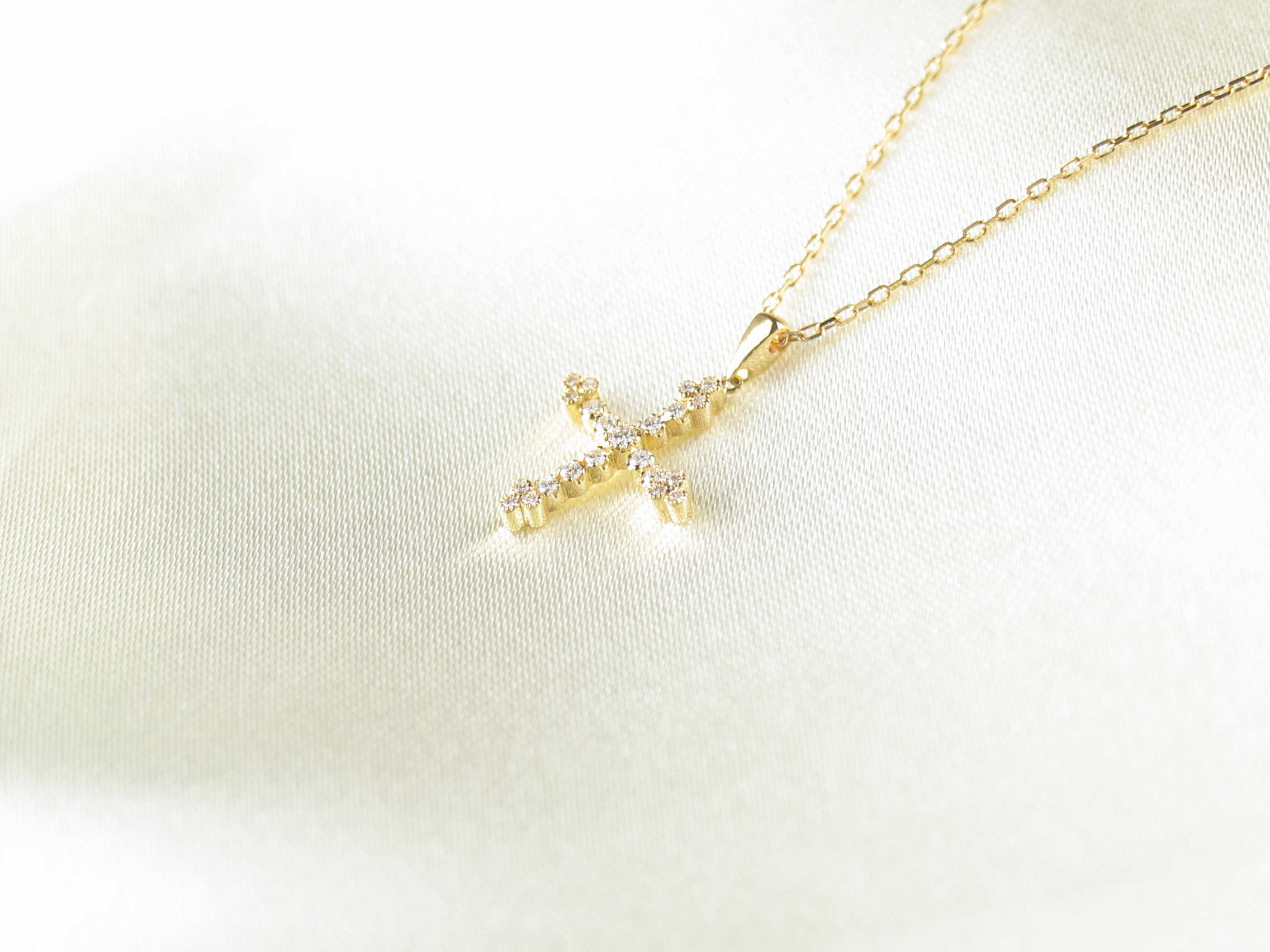 sexyround D cross necklace k18yg/diamond(セクシーラウンド D クロス ネックレス k18イエローゴールド/ダイア)の画像