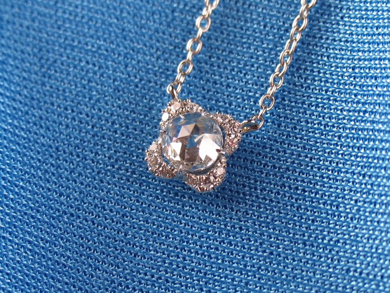 firstrose necklace pt/diamond(ファーストローズ ネックレス プラチナ/ダイア)の画像