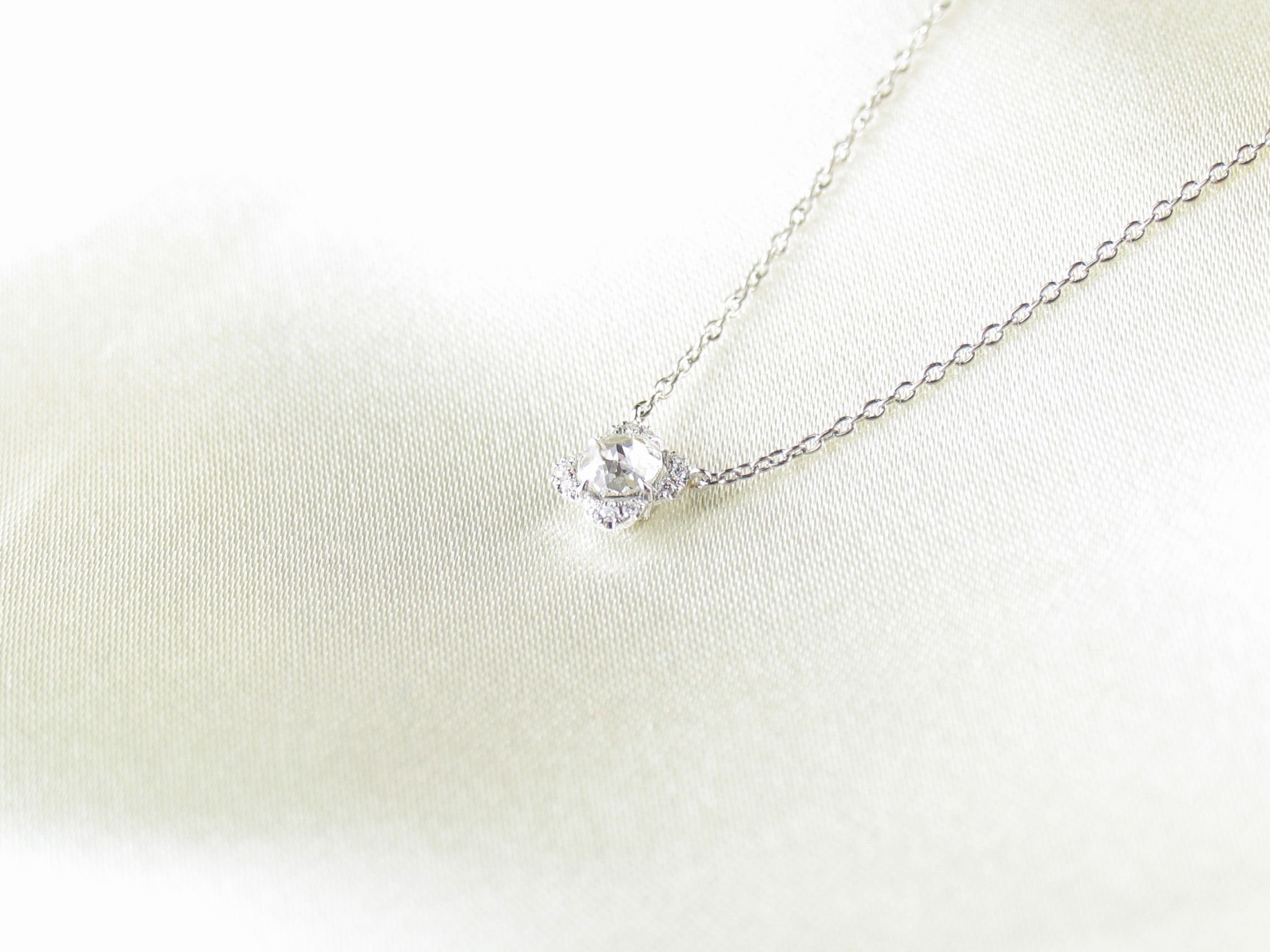 firstrose necklace pt/diamond(ファーストローズ ネックレス プラチナ/ダイア)の画像