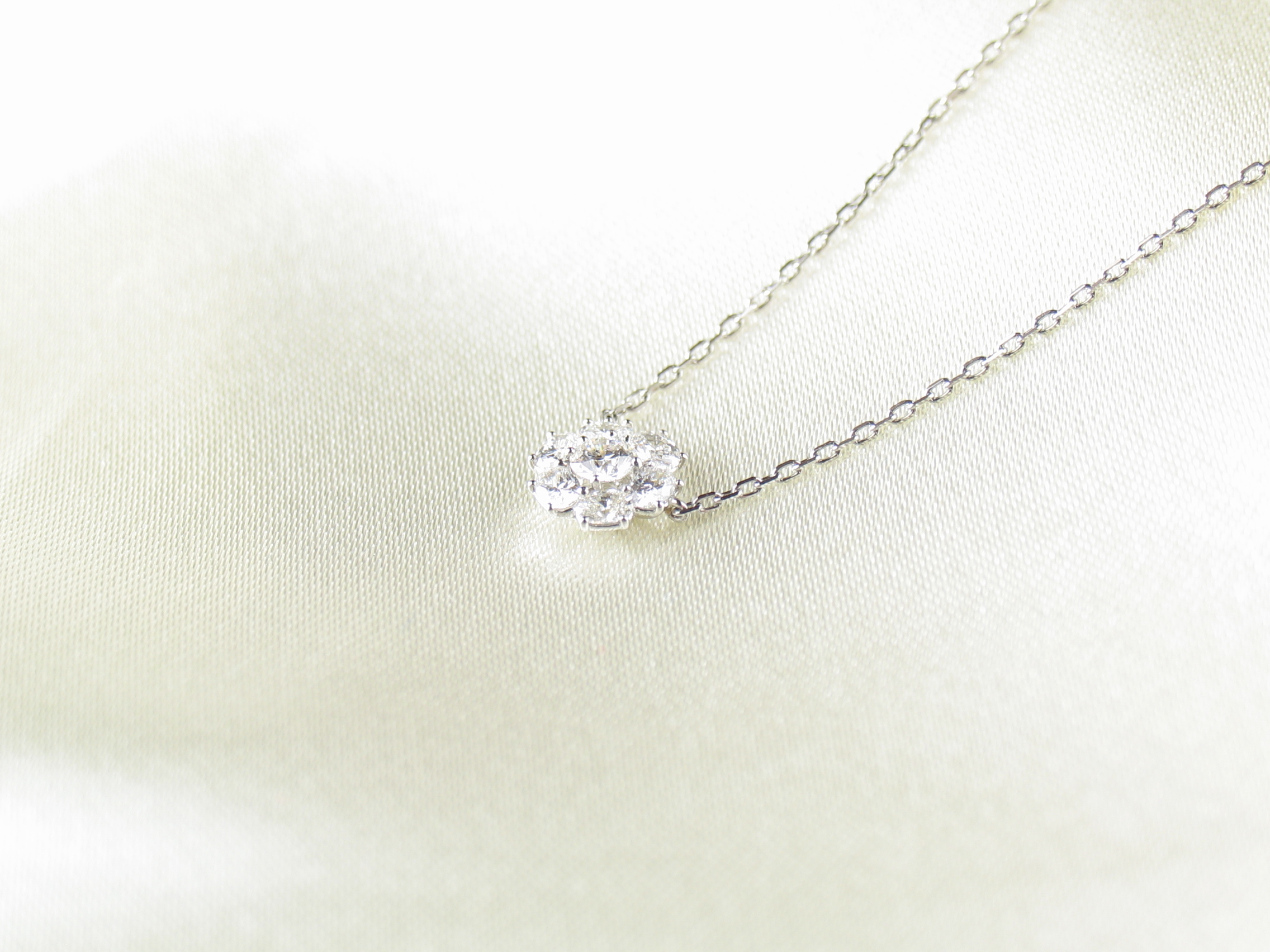 ovalbouquet necklace pt/diamond(オーバルブーケ ネックレス プラチナ/ダイア)の画像