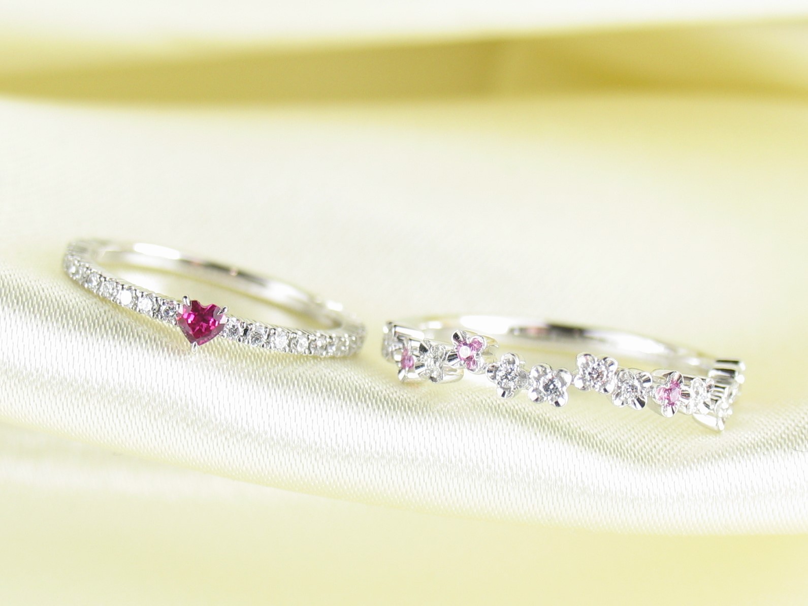 heartrubyvinesetting pinkyring pt/diamond&ruby(ハートルビーバインセッティング ピンキーリング プラチナ/ダイア&ルビー)の画像