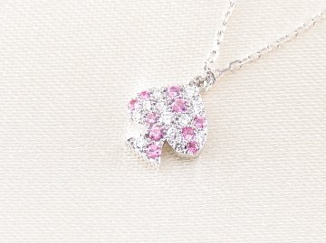 spadepave necklace k18wg/diamond&pinksapphire(スペードパヴェ ネックレス k18ホワイトゴールド/ダイア&ピンクサファイア)の画像