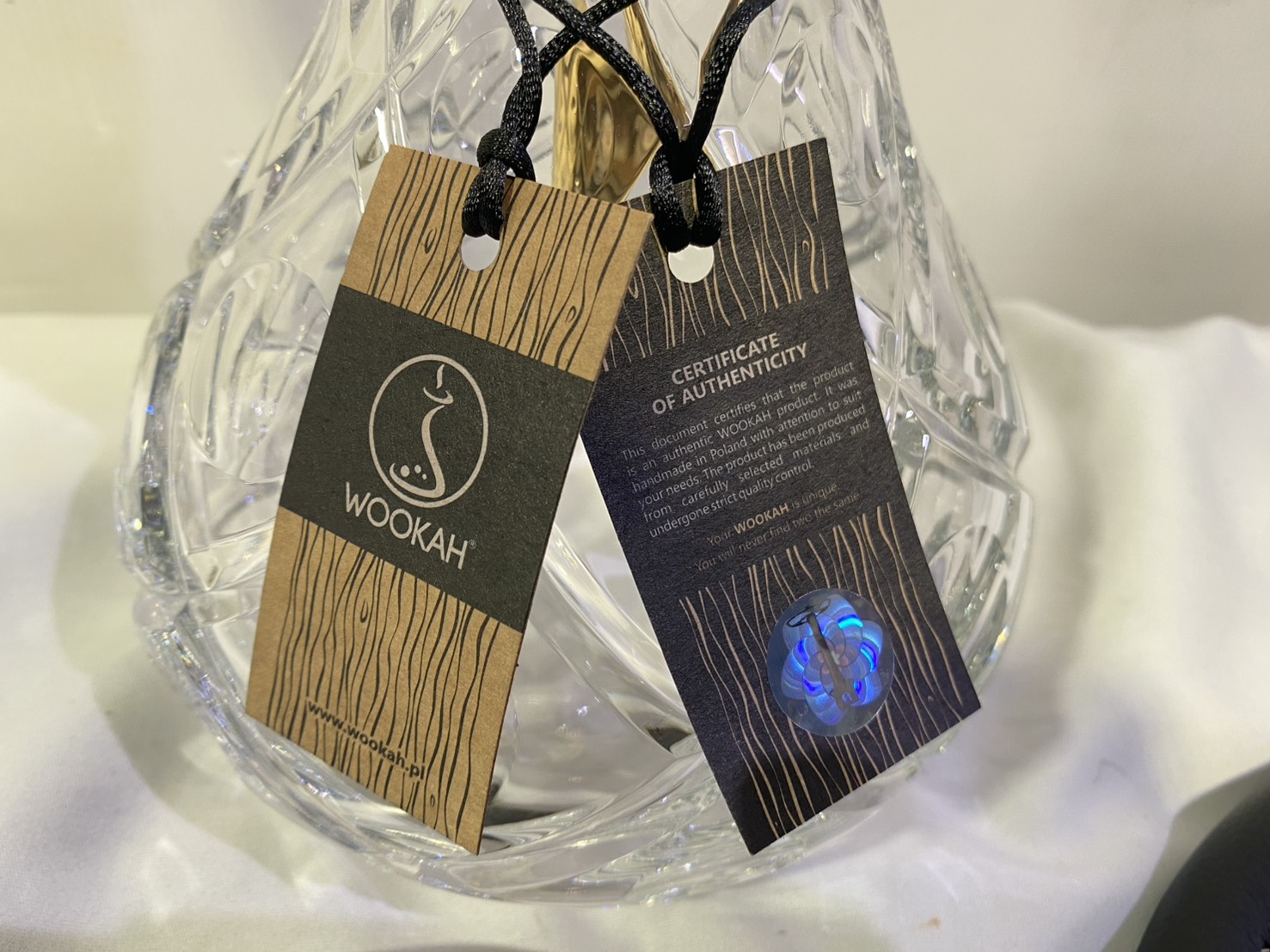 Wookah 24K Gold-Plated White NOX Body / Olives Vase / Black Hose Complete Setの画像