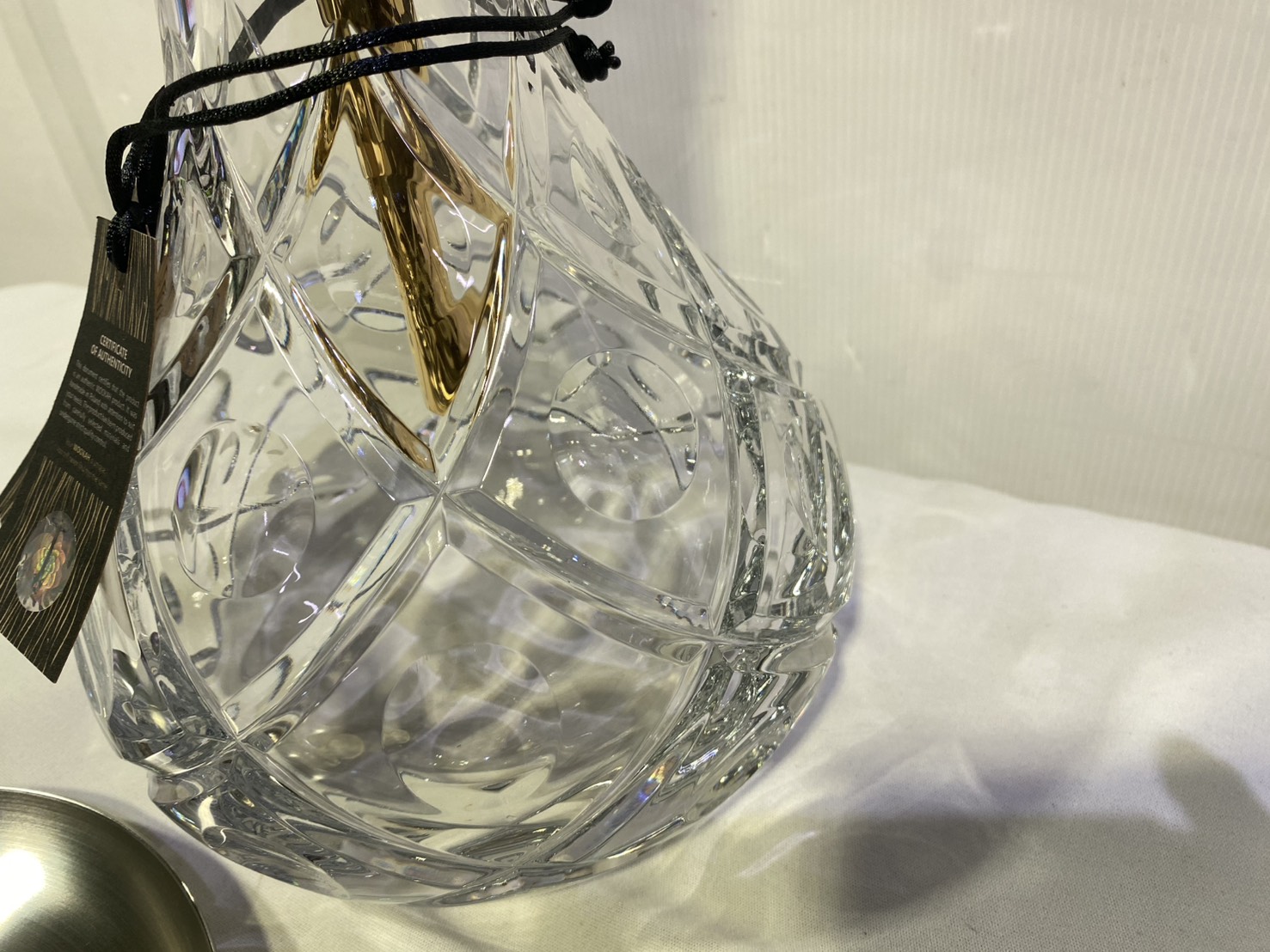 Wookah 24K Gold-Plated White NOX Body / Olives Vase / Black Hose Complete Setの画像