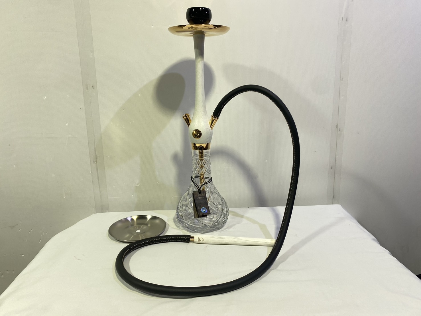 Wookah 24K Gold-Plated White NOX Body / Olives Vase / Black Hose Complete Setの画像