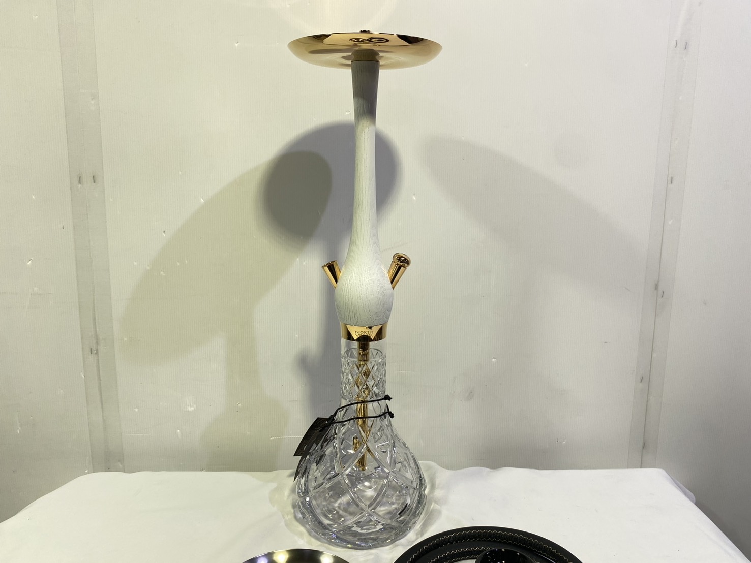 Wookah 24K Gold-Plated White NOX Body / Olives Vase / Black Hose Complete Setの画像