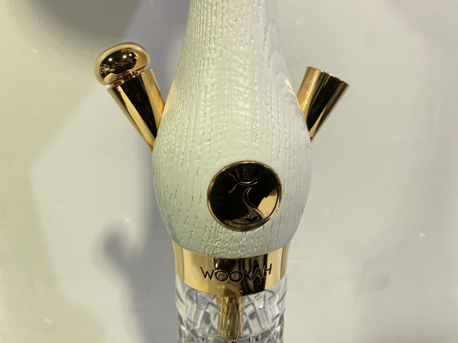 Wookah 24K Gold-Plated White NOX Body / Olives Vase / Black Hose Complete Setの画像
