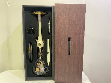 Wookah 24K Gold-Plated White NOX Body / Olives Vase / Black Hose Complete Setの画像