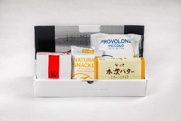 【木次乳業】きすきのナチュラルチーズとバターセットの画像
