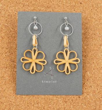 【Kinoel】本真珠と曲木のピアス（シルバー）の画像