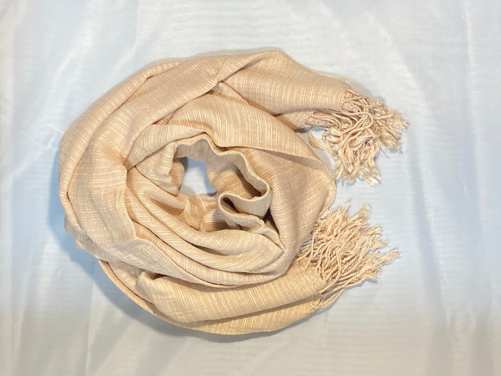 枇杷染め・タイシルクストールの画像