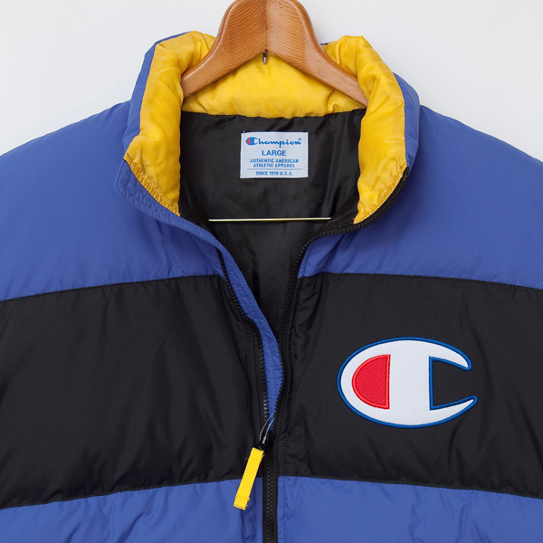 チャンピオン（champion) 　アクションスタイルダウンジャケット　ビックロゴ　スポーツミックスの画像