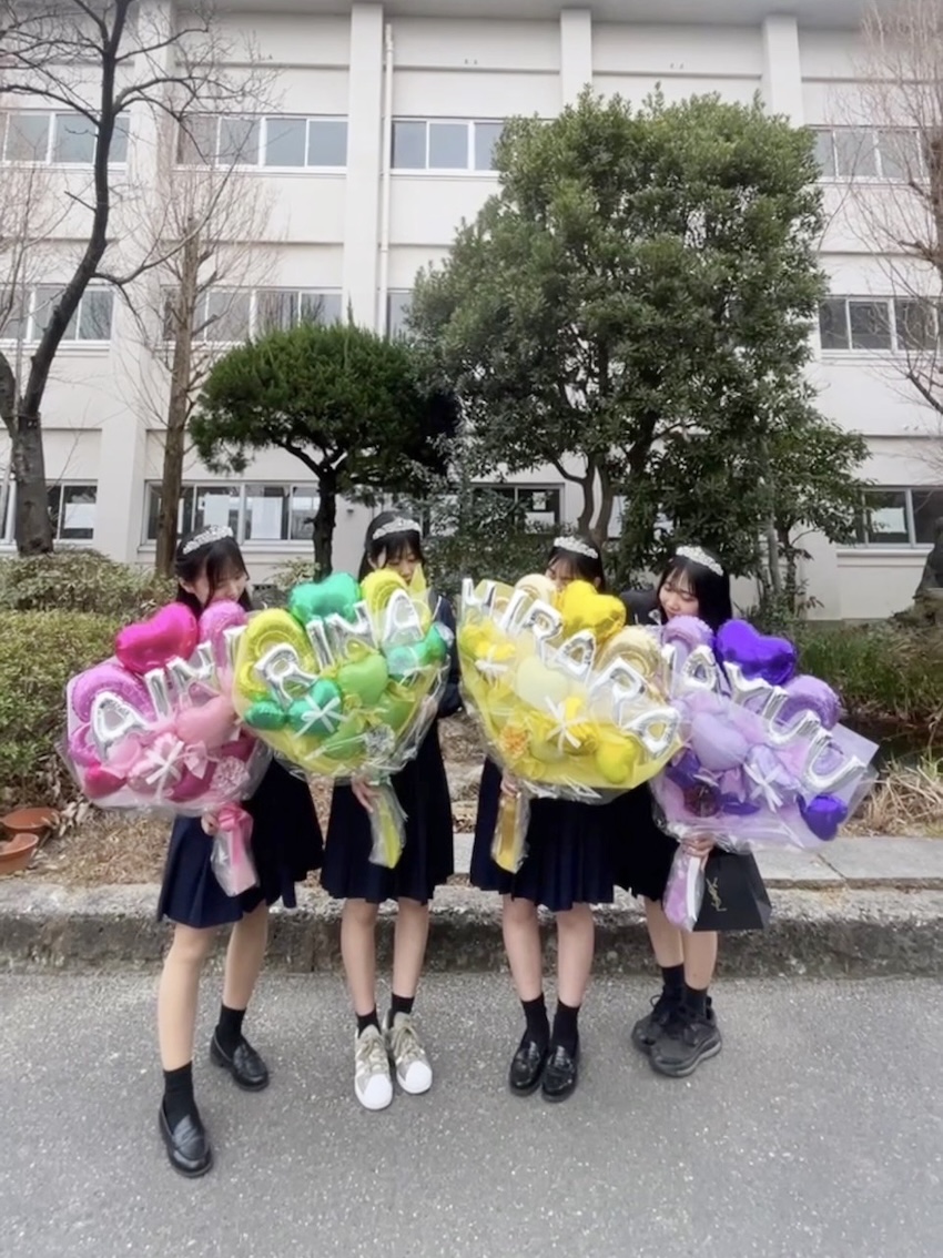 【バルーンバンチ】レターバルーンハートバンチ ブラック＆レッドの画像