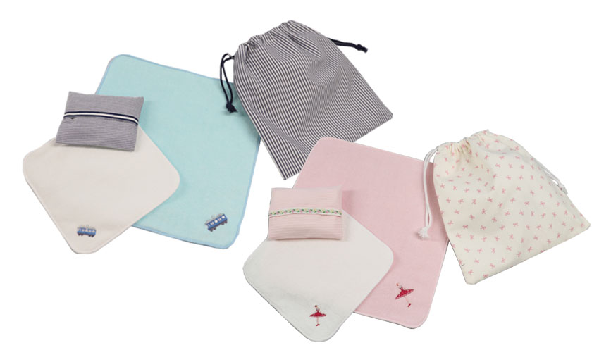 【ブラックフライデー】タオルハンカチ・巾着袋4点セットの画像