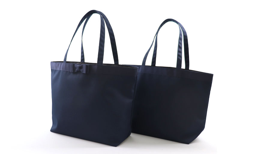 横型 サブバッグ　大容量 軽量 折り畳みできます。の画像