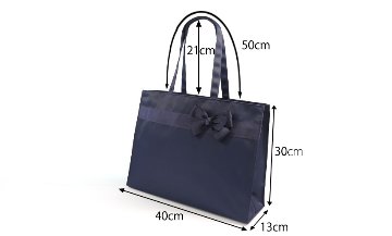 【お受験バッグ】 横型トートバッグ(リボンブローチ付き)｜紺無地｜自立型｜B4サイズ｜の画像