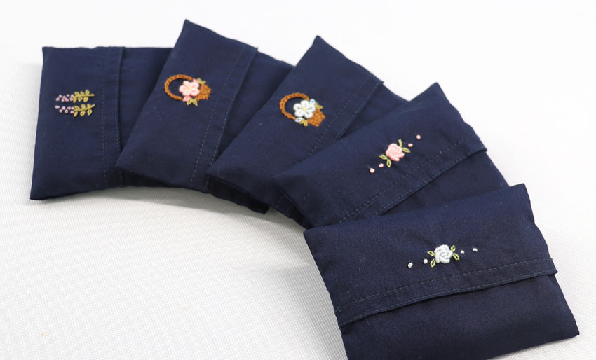 【手刺繍】ミニティッシュケース｜ワンポイント刺繍｜ネット限定  の画像