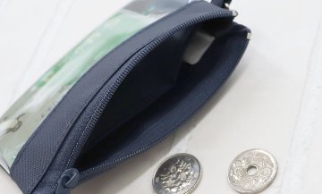 【ネット限定】スモッキング刺繍入り ナイロン製パスケース ｜小銭入れ付きの画像