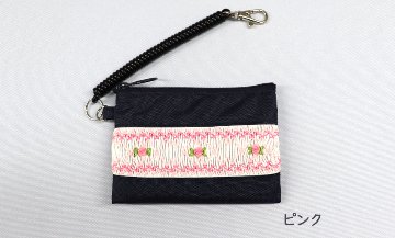 【ネット限定】スモッキング刺繍入り ナイロン製パスケース ｜小銭入れ付きの画像