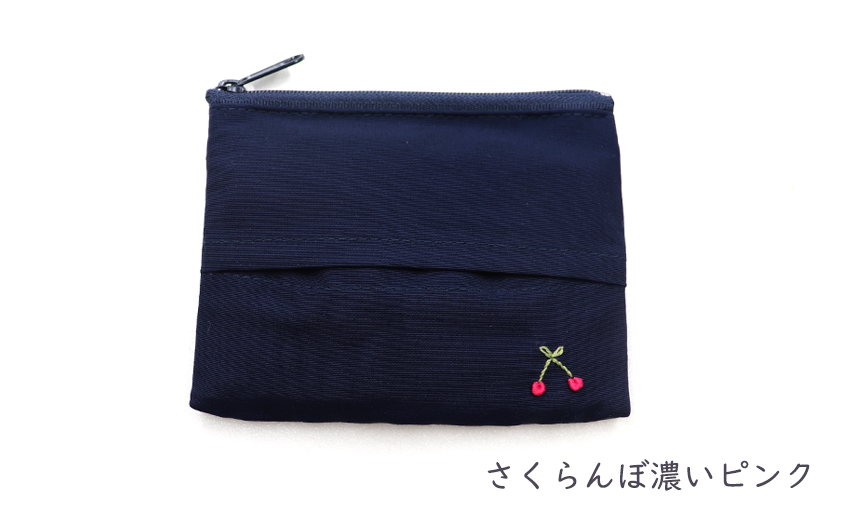 【本店限定】ワンポイント手刺繍 ファスナー付き ティッシュケース 紺｜ハンドメイド の画像
